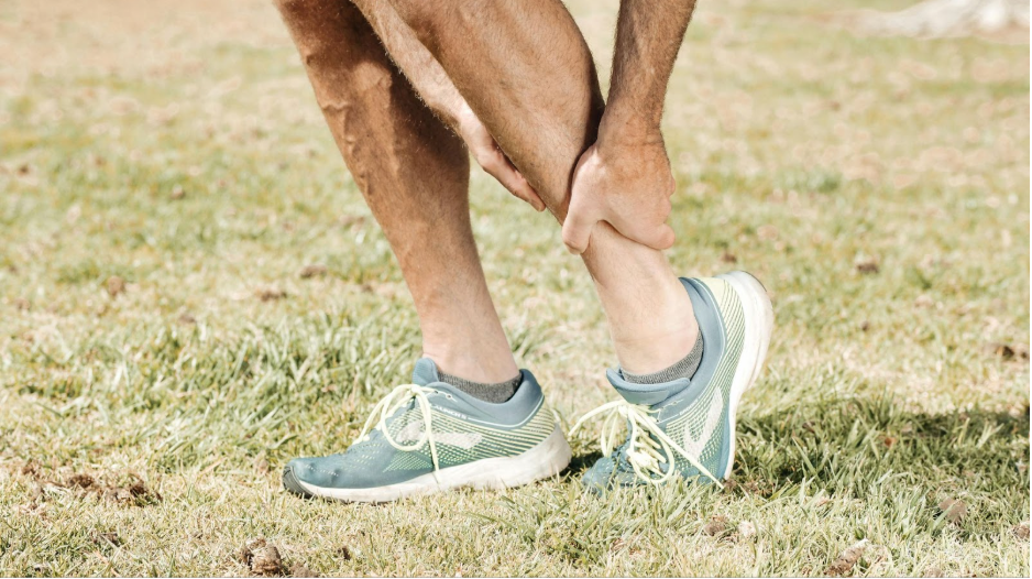 Кои са първите признаци на проблеми с вените на краката?