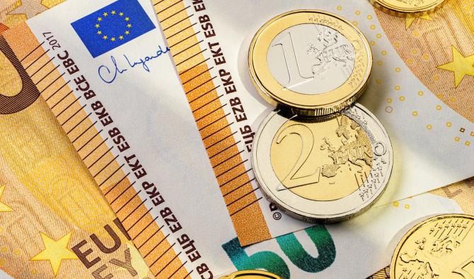 banknoti i moneti v evro